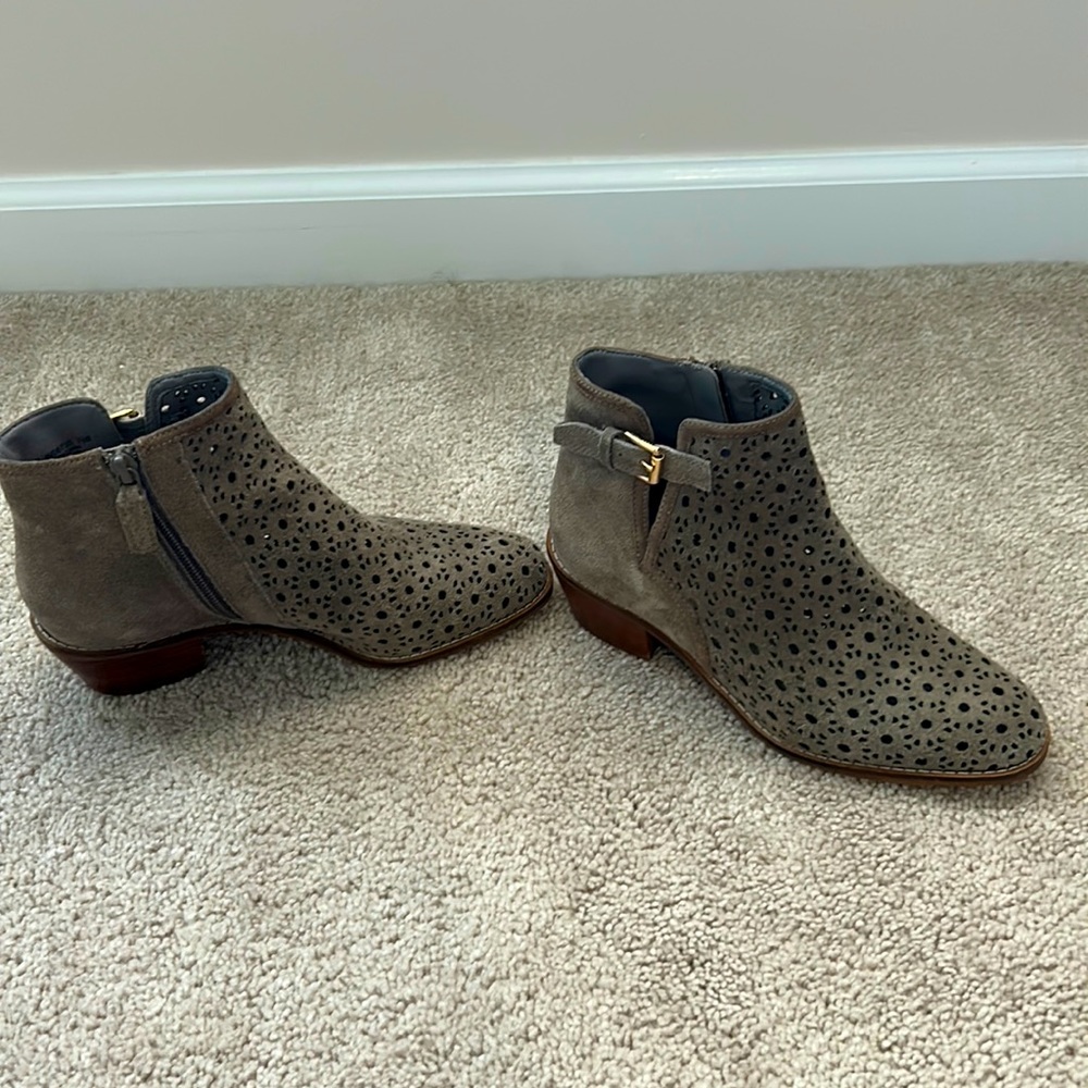 Dark green/tan Cole Haan booties size 5.5